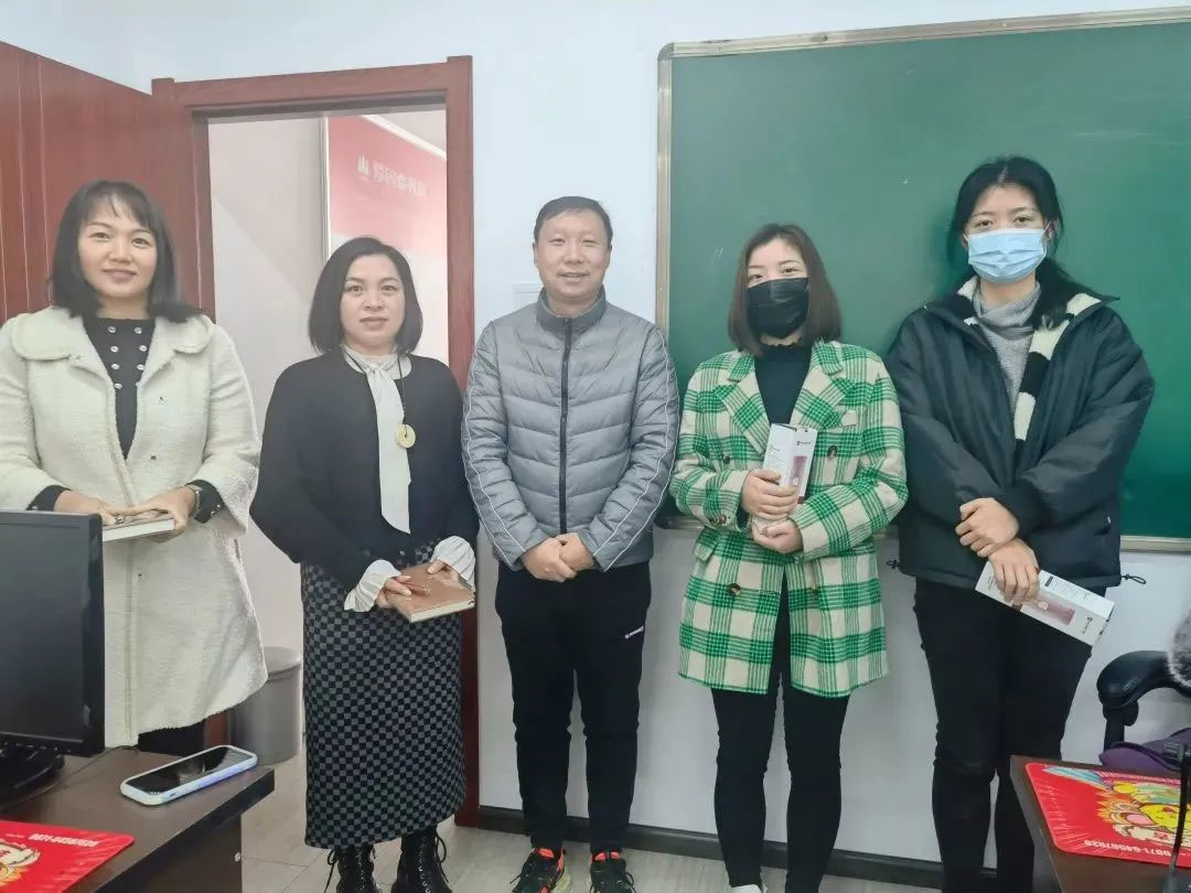 ����ɭ����