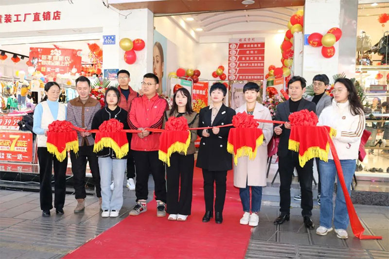 ����ɭ��������У�^�_�I