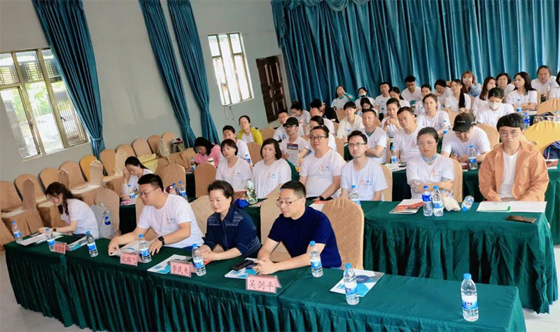 ����ɭ�����c���ό��T֮���e�Б��Ժ���