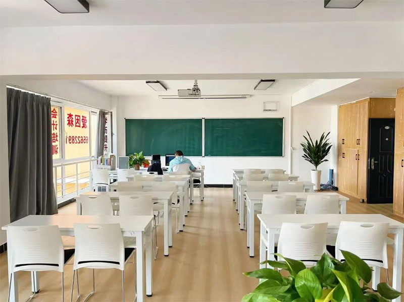 ����ɭ����ͬ��У�^���b�_�I