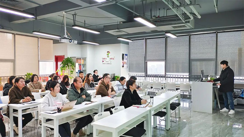 ����ɭ�����e�k2022-2023�W���u���u�����