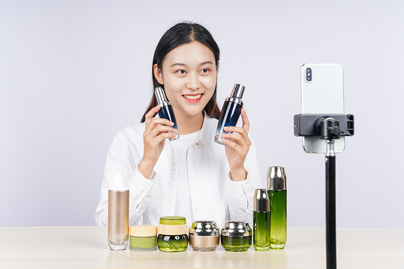 學直播首選愛因森教育 學直播首選愛因森教育