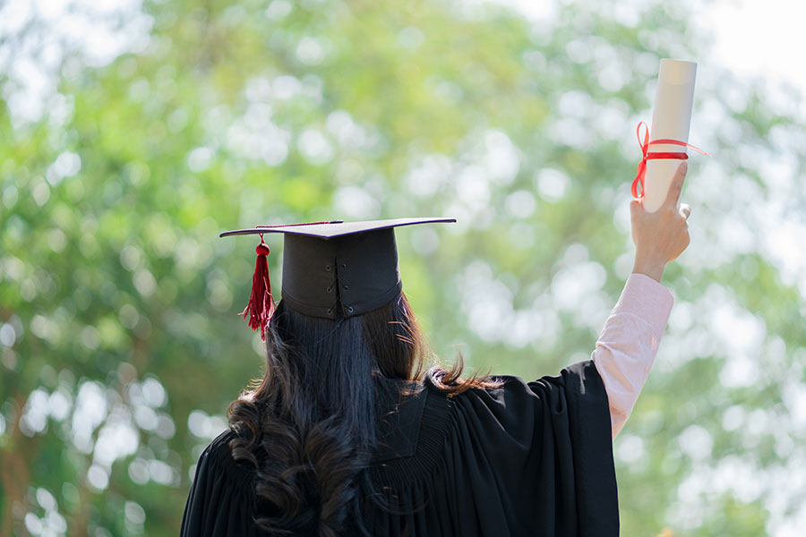 成人大專升本科需要讀幾年?最快多久拿證? 成人大專升本科需要讀幾年?最快多久拿證?