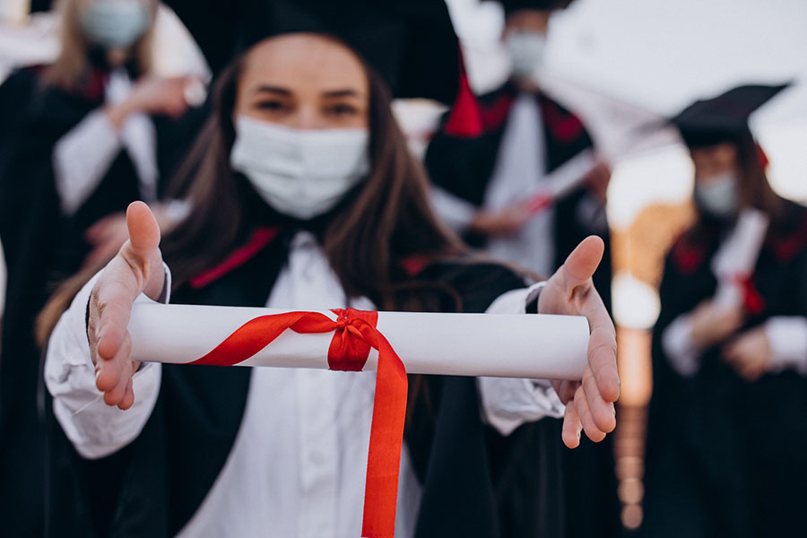 成人本科交學費嗎?選擇哪種方式收費少? 成人本科交學費嗎?選擇哪種方式收費少?