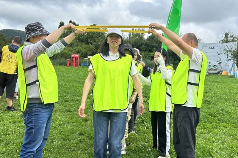 愛因森教育舉行26周年慶團建活動 愛因森教育舉行26周年慶團建活動