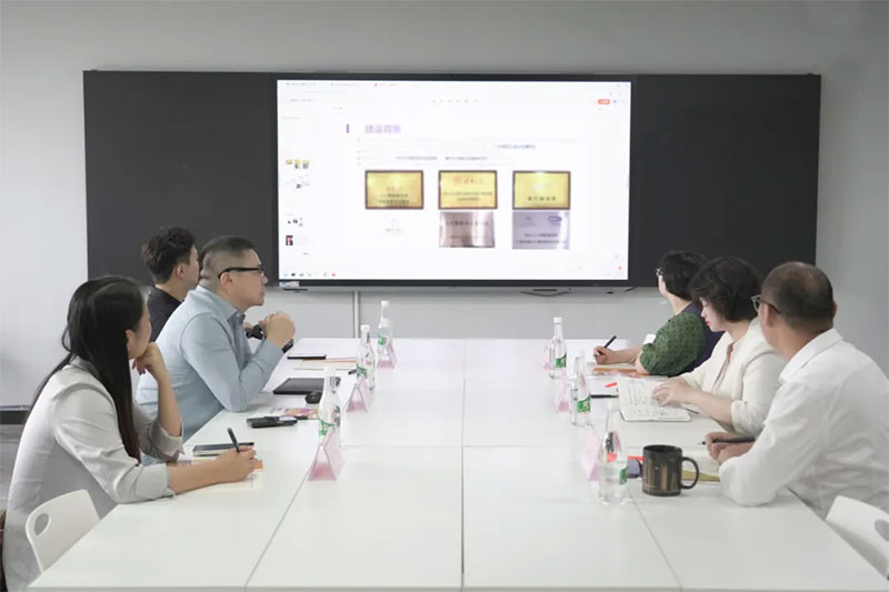 北京亦莊人工智能研究院攜手愛因森教育,共探AI賦能教育新浪潮 北京亦莊人工智能研究院攜手愛因森教育,共探AI賦能教育新浪潮