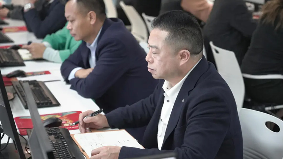 ����ɭ����AI�����w��(sh��)Ӗ(x��n)��Ӗ(x��n)�F(xi��n)��